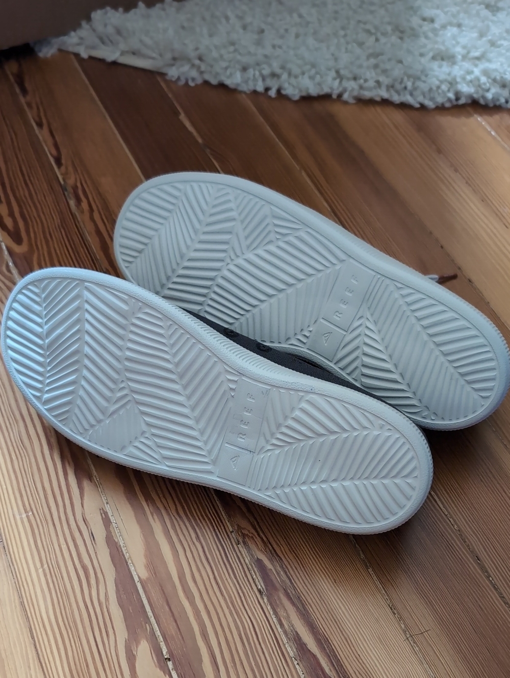 REEF Neptune Sneakers - Picture 5 of 6
